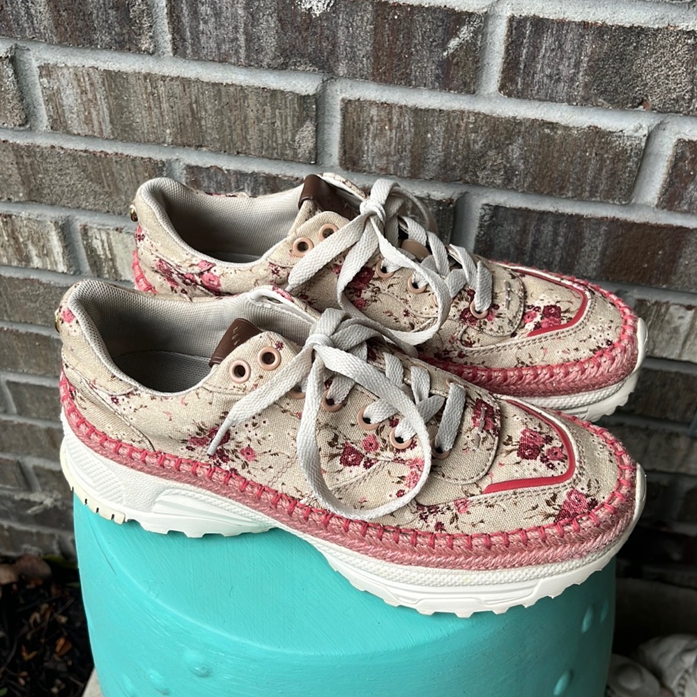 Coach Women's Pink Espadrille Runner Sneakers size (38) 7.5